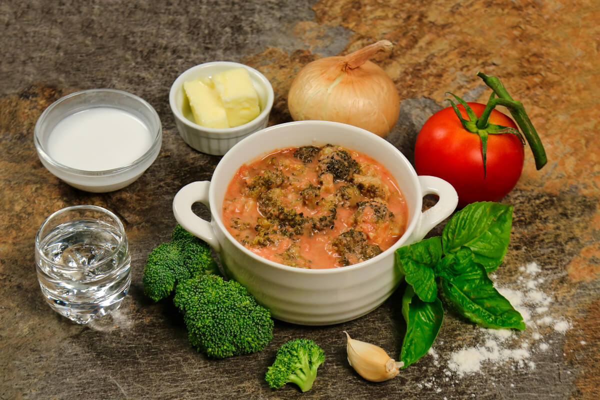 We enhance our classic vodka sauce by adding healthy and fresh broccoli for the perfect combination of flavors.