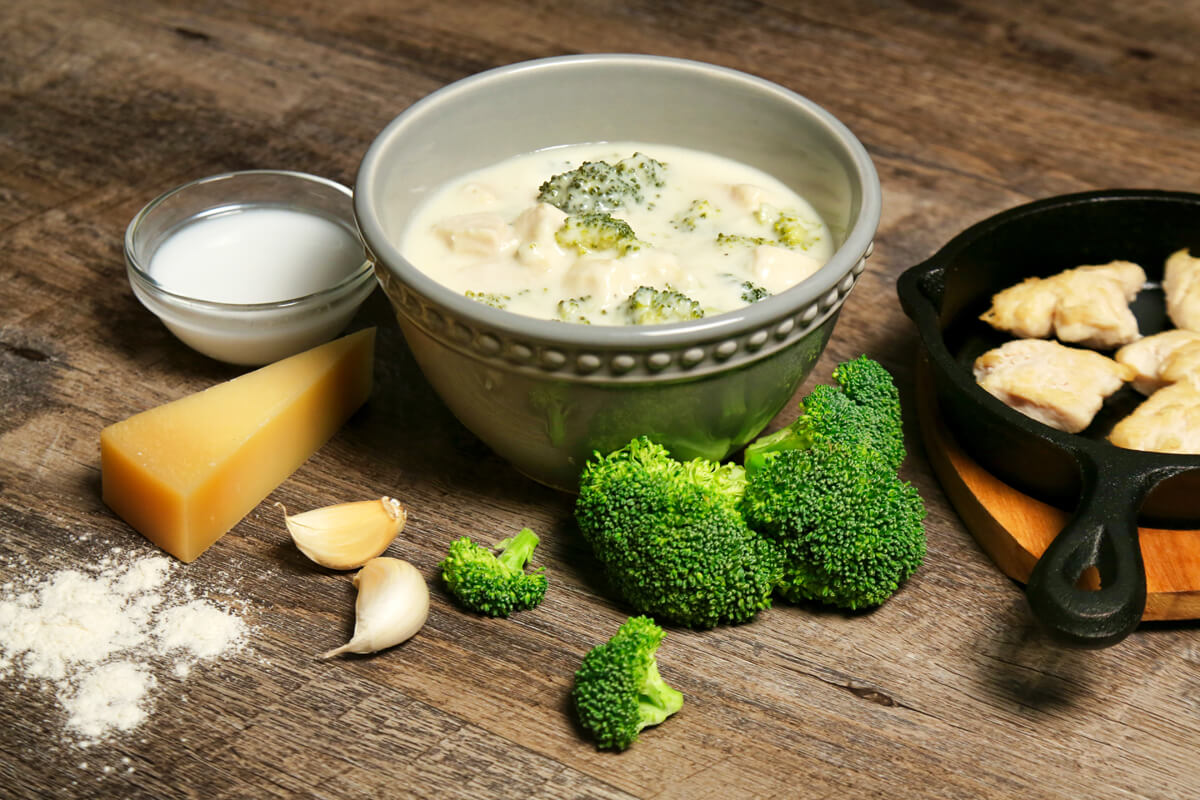 Cover the key food groups with this well-rounded meal of pasta, lean protein and vegetables, all medlied into a delicious creamy sauce.